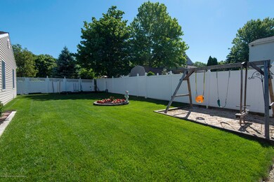 SPACIOUS AND ENCLOSED REAR YARD