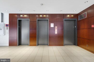 Carriage House unit 815, Washington, DC 20037 - photo 3