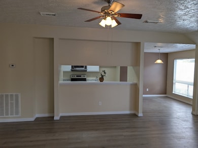 10607 Staghill Dr, Houston, TX 77064 - photo 2