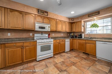 608 Nantucket Rd, Forked River, NJ 08731 - photo 6