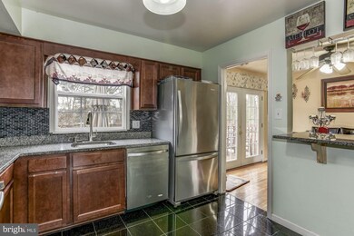 10111 Brandon Way, Manassas, VA 20109 - photo 5