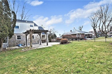 1627 W Greenleaf St, Allentown, PA 18102 - photo 6