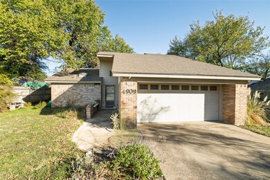 4909 Queen Ct, Fort Worth, TX 76103 - photo 3