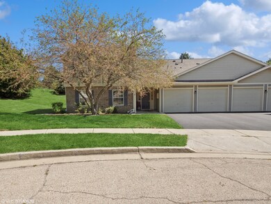 305 Buckingham Cir unit 2A, Elgin, IL 60120 - photo 2