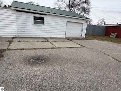 7315 E Pickard St, Mount Pleasant, MI 48858 - photo 3