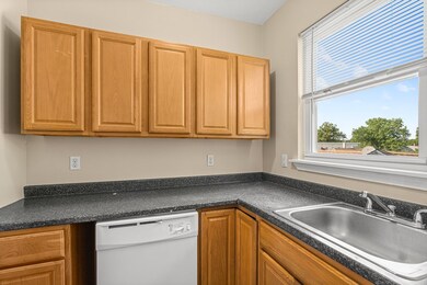 16 Saint Clair St unit 3, Lynn, MA 01902 - photo 6