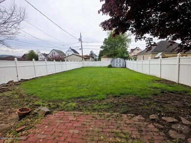 1217 Watson St, Scranton, PA 18504 - photo 3