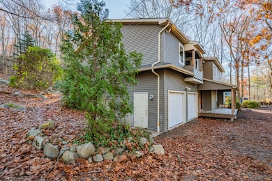 75 Hart Rd, Guilford, CT 06437 - photo 4