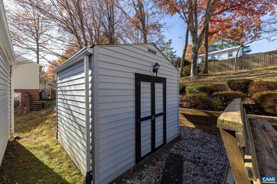 540 Woodmont Dr, Charlottesville, VA 22901 - photo 4