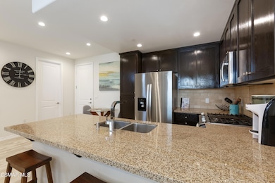 327 Newbury Vista Ln, Newbury Park, CA 91320 - photo 7