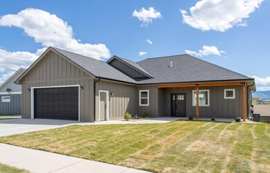 Photo's of similar home.
