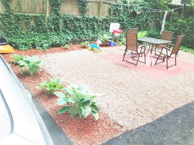 15 Glendale Ave, Providence, RI 02906 - photo 3