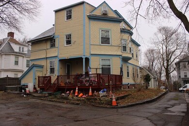 40 Richards St, Worcester, MA 01603 - photo 4