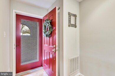 8032 Quarry Ridge Way, Bethesda, MD 20817 - photo 4