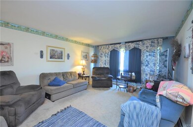 2514 Gap View Rd, Slatington, PA 18080 - photo 5