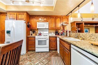 1655 Clark Ave unit 324, Long Beach, CA 90815 - photo 4