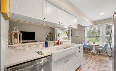 2924 Meadowbrook Ct, Lake Orion, MI 48360 - photo 6