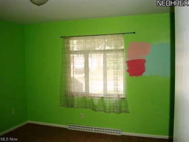 24360 Oakhill Dr, Euclid, OH 44117 - photo 5