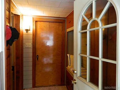 Foyer Entrance Hall