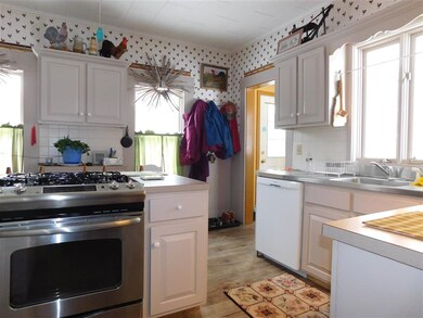 38 Church St, Wakefield, NH 03872 - photo 4