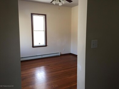 211 Church St, Taylor, PA 18517 - photo 4