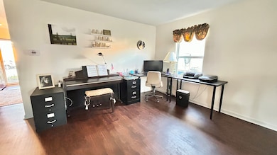 859 Pine Lake Dr, Greenwood, IN 46143 - photo 7