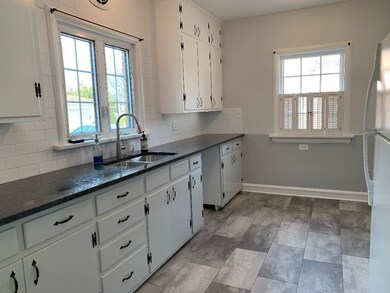 160 S Poplar Ave, Elmhurst, IL 60126 - photo 6