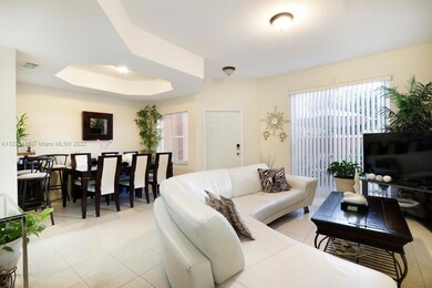 720 SW 106th Ave unit 2004, Pembroke Pines, FL 33025 - photo 4