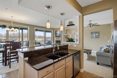 Entertaining made easy w/open concept