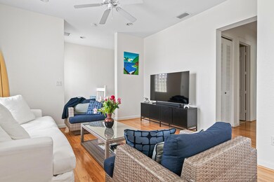 690 Pacific Grove Dr unit 6, West Palm Beach, FL 33401 - photo 6