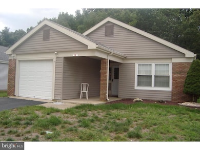 90 Buckingham Dr, Southampton, NJ 08088 - photo 3