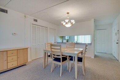 2727 N Wickham 104-11