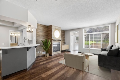 1902 Sapphire Point (10).jpg