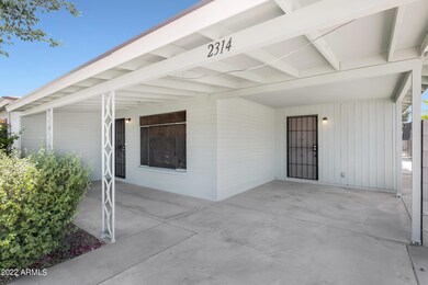 2314 N 37th Way-4