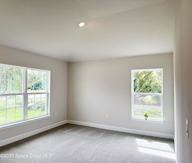 Flex space for piano, gaming, office