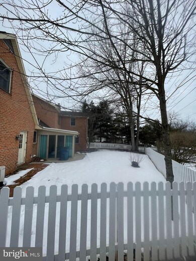 12905 Woodburn Dr, Hagerstown, MD 21742 - photo 7