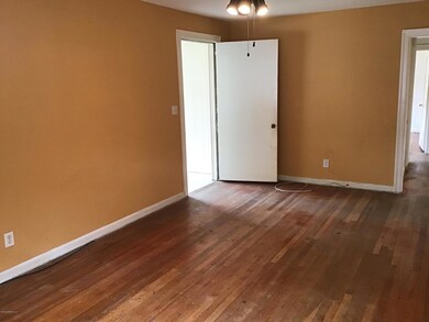 5111 Kingsbury St, Jacksonville, FL 32205 - photo 2