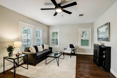 1812 Northwood St, Houston, TX 77009 - photo 3