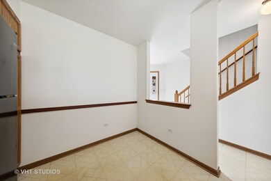 1826 Grove Ave unit 17B182, Schaumburg, IL 60193 - photo 6