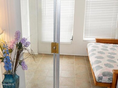 Sliders to Florida Room