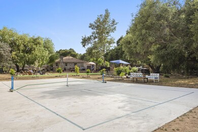4-web-or-mls-UpmarketMedia_335B-96