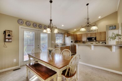 340 Bowers Park Cir, Knoxville, TN 37920 - photo 6