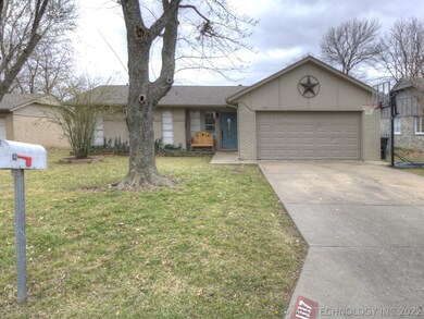 1117 W School Ct, Claremore, OK 74017 - photo 4
