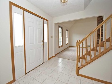 Entry/Foyer.