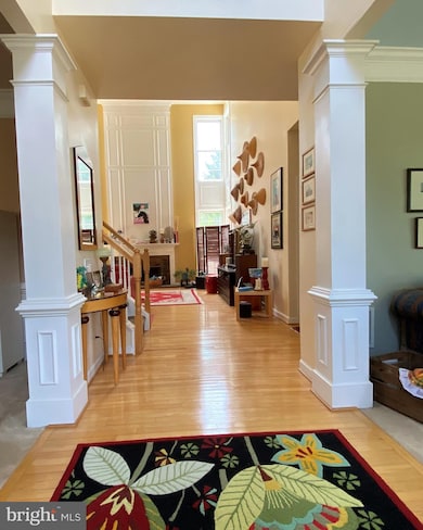 670 Cherrydale Dr, Lafayette Hill, PA 19444 - photo 3