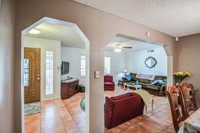LIVING ROOM 3
