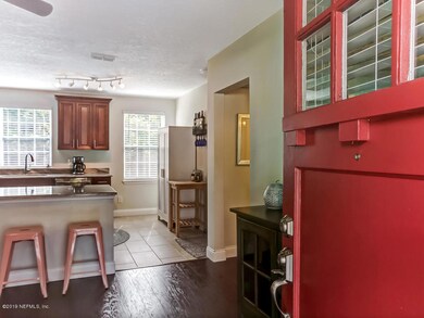 1327 Macarthur St, Jacksonville, FL 32205 - photo 3