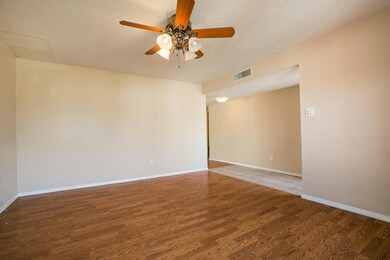 6704 Orphelia Ave NE, Albuquerque, NM 87109 - photo 4