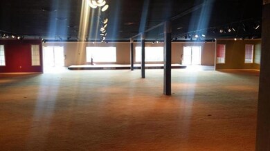Peoples Furniture Bldg Interior Showroom