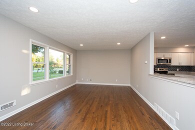 9310 Fairground Rd, Louisville, KY 40291 - photo 6